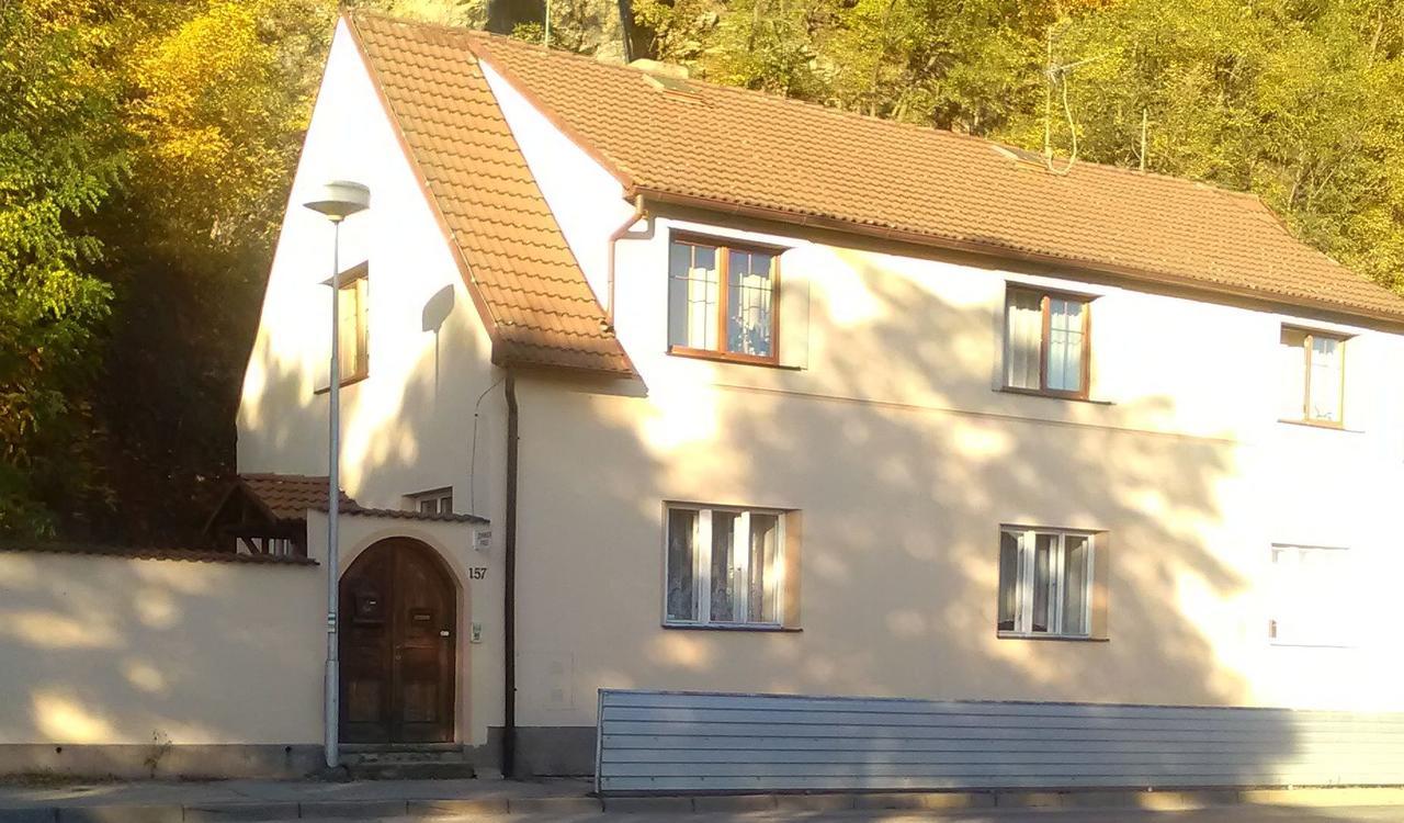 Penzion Marjanka Hluboká nad Vltavou Екстериор снимка